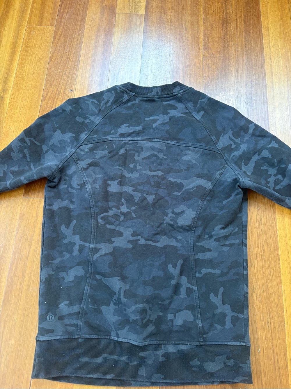 Lululemon athletica Black Camo Crewneck Scuba sweatshirt with front pocket